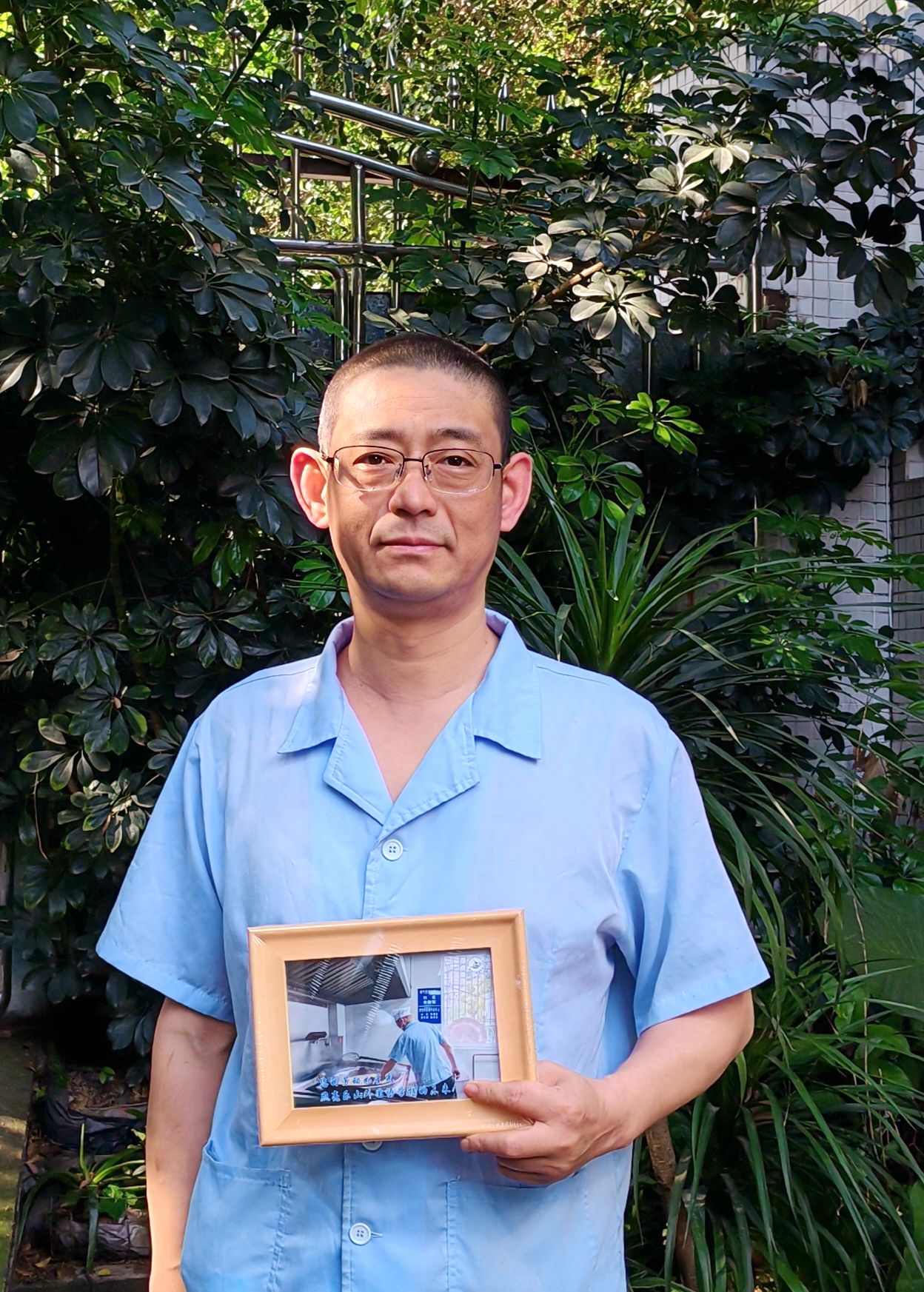 6 收到礼物特别感动，您总是细致入微地关注着大家，这份心意我铭记于心。.jpg